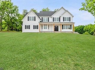 4 Harmony School Rd, Flemington, NJ 08822