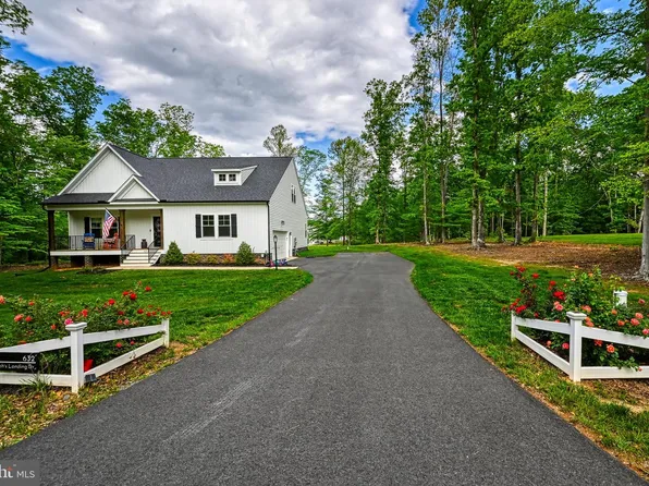 632 Noahs Landing Dr, Bumpass, VA 23024