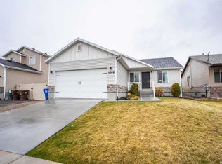 3749 N Tumwater Ln, Eagle Mountain, UT 84005