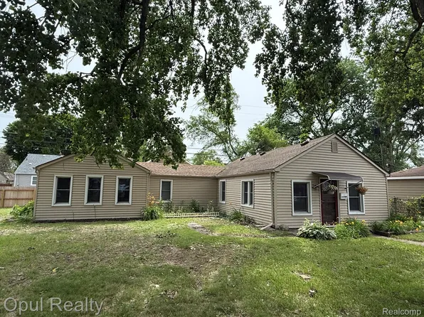 11700 Cavell St, Livonia, MI 48150