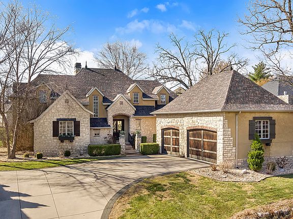 2nd image of 6221 S Bluff Ridge Road