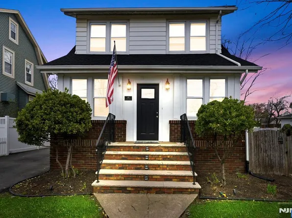 48 Rochelle Ave, Rochelle Park, NJ 07662