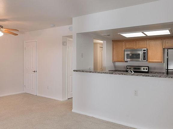 4th image of 14936 Avenida Venusto