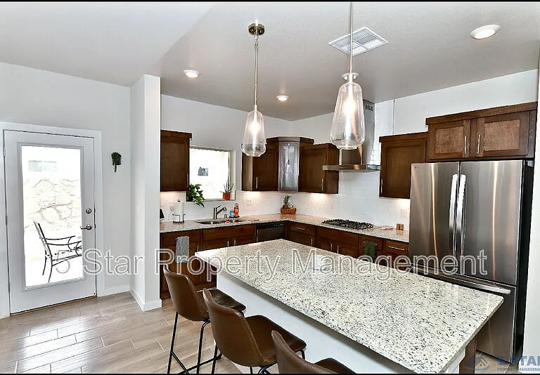 15237 Ambition Ave — Photo 14