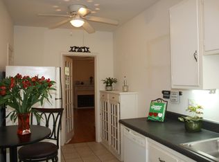 1318 Glade St APT 40, Winston Salem, NC 27101