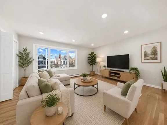 2nd image of 18 E 3rd St Floor 2
