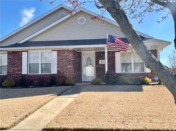 883 June Dr, Springdale, AR 72762