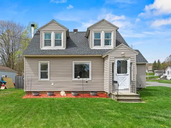 387 North St, Dalton, MA 01226