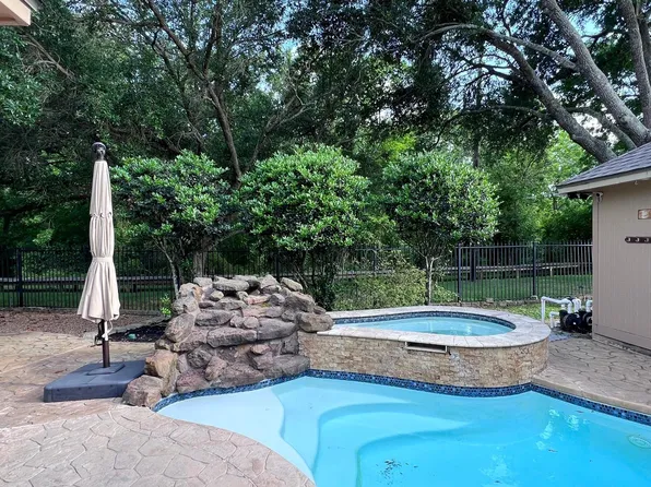 4519 Castlewood St, Sugar Land, TX 77479