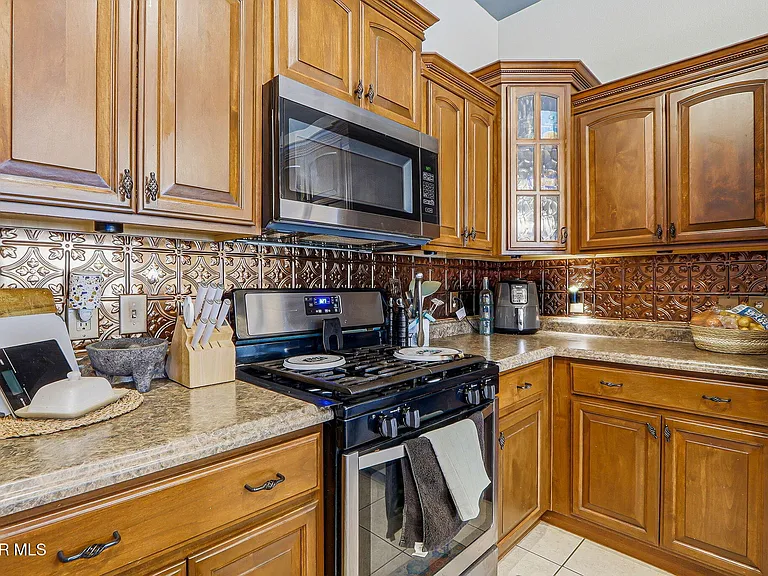 11620 Saint Thomas Way — Photo 10