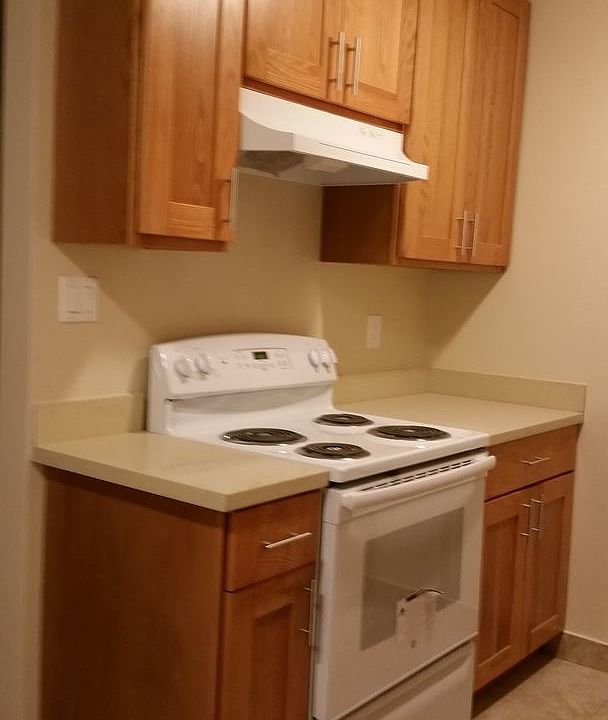 1st image of 1008 Woodside Rd APT 208
