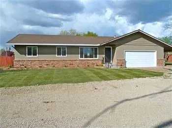 4325 Robinson Way photo 1