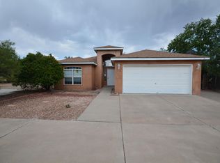 5918 Tokay St NW, Albuquerque, NM 87107