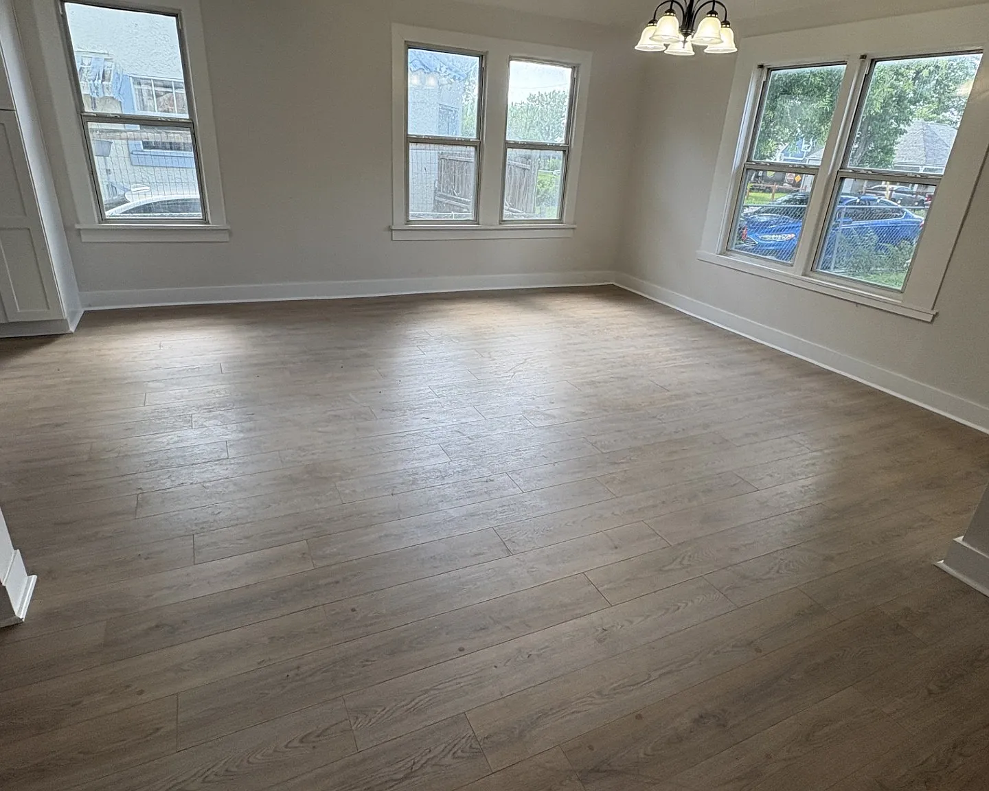 3 bed, 1350 sqft, $1,700 — Photo 4