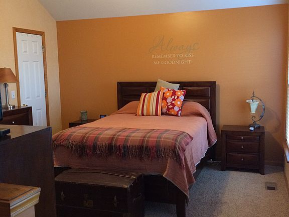 4th image of 15616 Iron Creek Dr