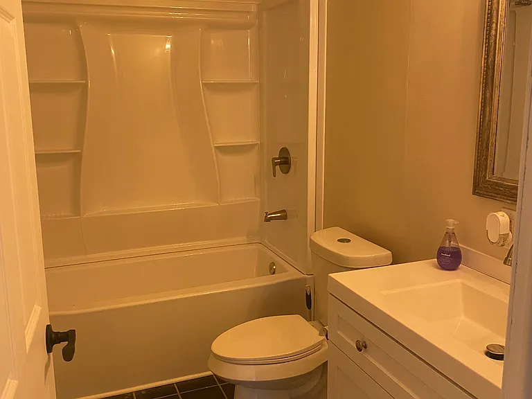 544 Robinhood Dr — Photo 15