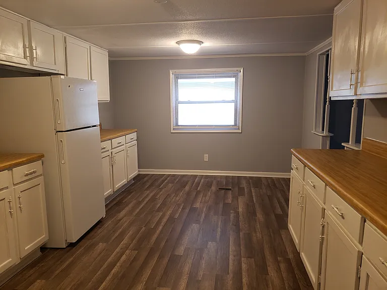 1655 Jersey Dr — Photo 7