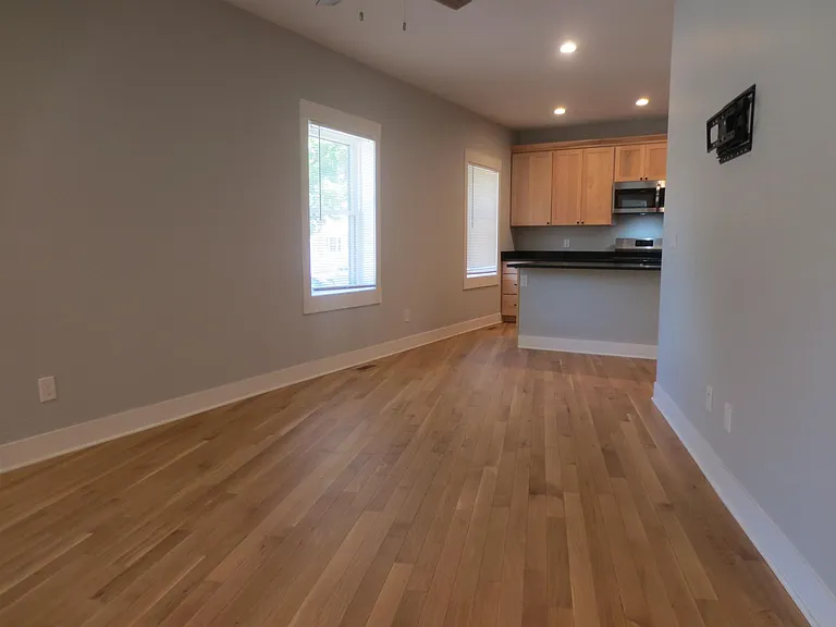 4403 Franklin Blvd — Photo 19