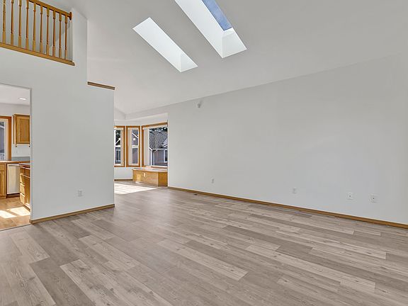 5th image of 1518 200th Street Ct E