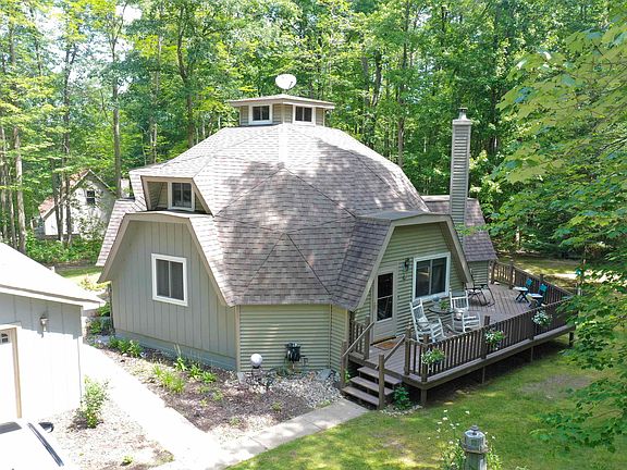 4th image of 332 Maplewood Rd