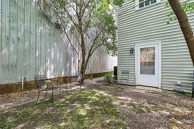 1020 Josephine St #A — Photo 12
