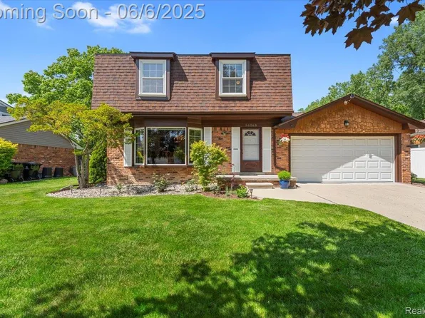 16268 Truwood St, Woodhaven, MI 48183