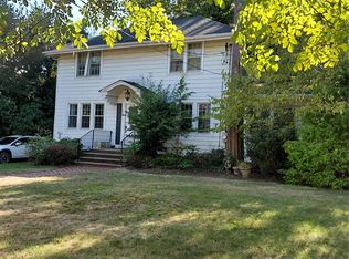 286 Warwick Ave, Teaneck, NJ 07666