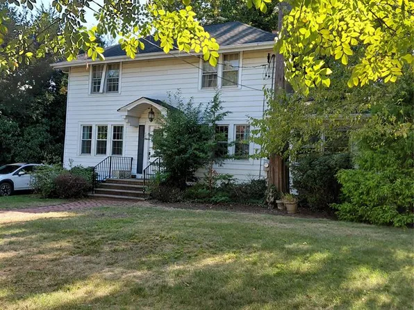 286 Warwick Ave, Teaneck, NJ 07666