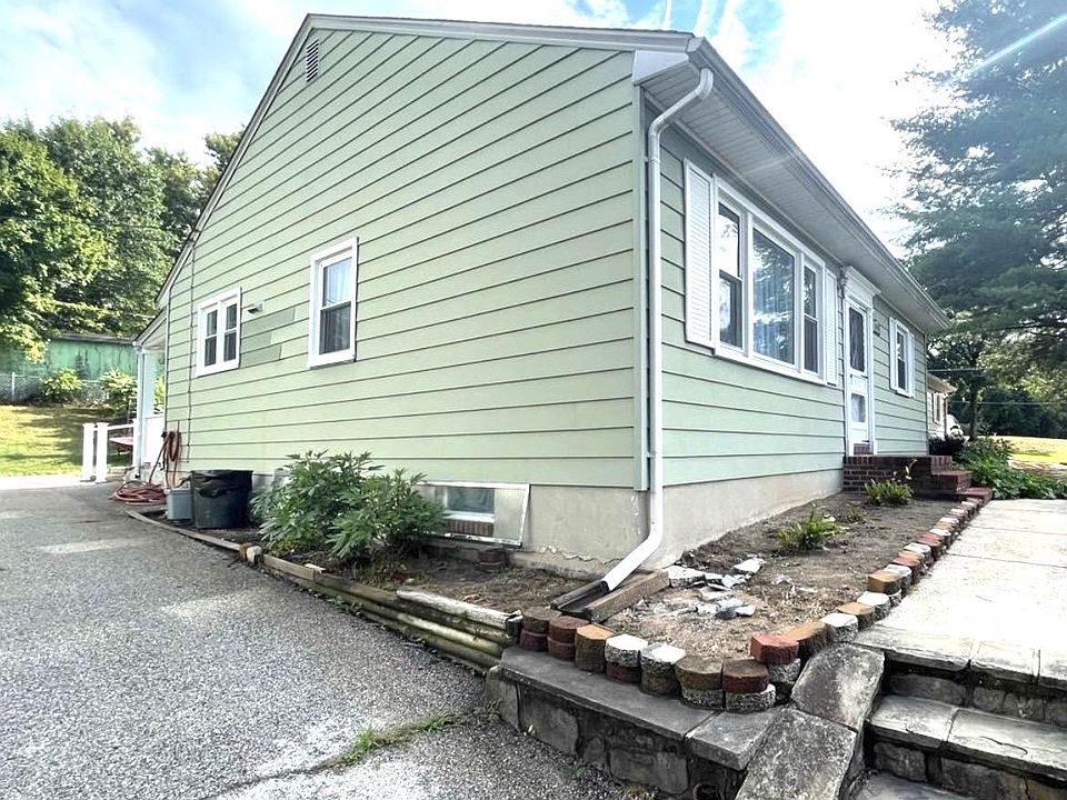 2nd image of 1564 Sulphur Spring Rd