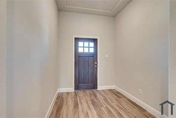 204 Rosewood Dr — Photo 15