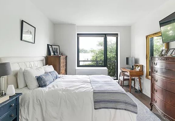 4th image of 34-32 35th St #3B