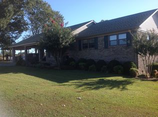 10 Serenity Ln, Fayetteville, TN 37334