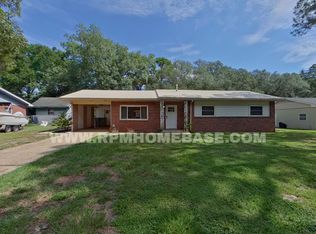 8 Azalea Dr, Mary Esther, FL 32569