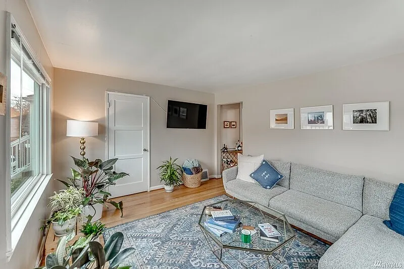 2 bed, 1.0 bath, 1280 sqft, $3,450 — Photo 4
