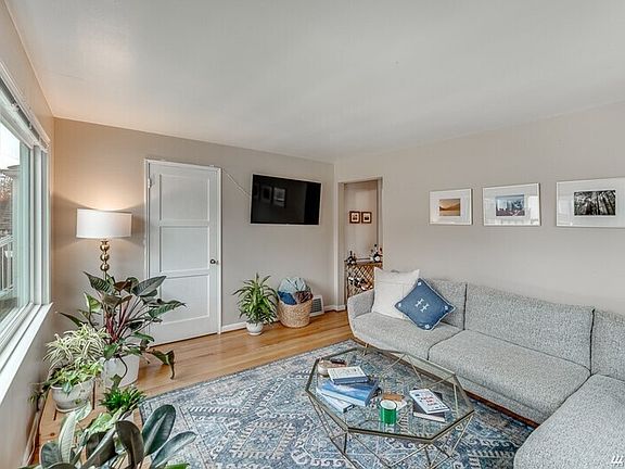 4th image of 6041 5th Ave NW