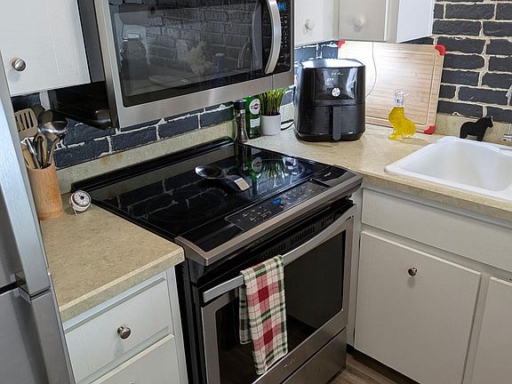 5th image of 3641 S Atlantic Ave Unit 212