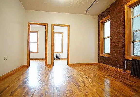 3rd image of 353 S 5th St Floor 2