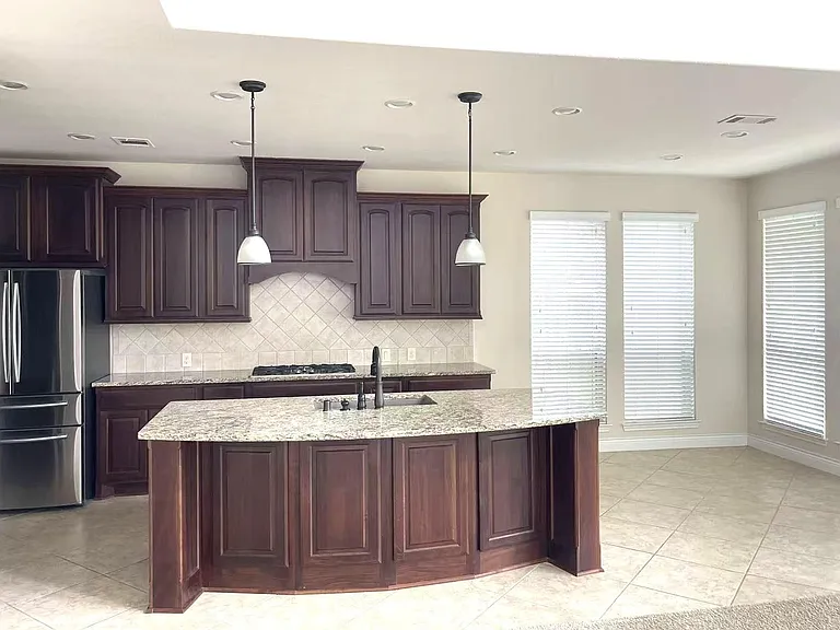 20323 Mary Point Ln — Photo 3