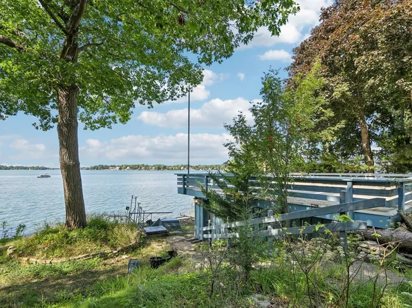 W334N5935 Road M, Nashotah, WI 53058