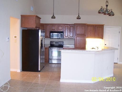 3rd image of 15464 W Fm 471 (19)