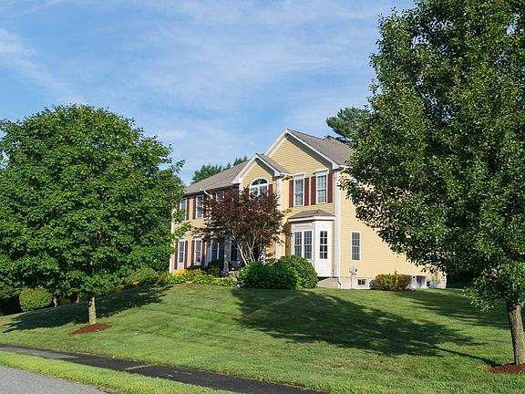 3rd image of 30 Avery Park Dr