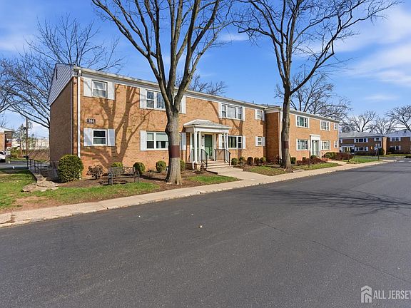 3rd image of 161 Evergreen Rd APT 2A