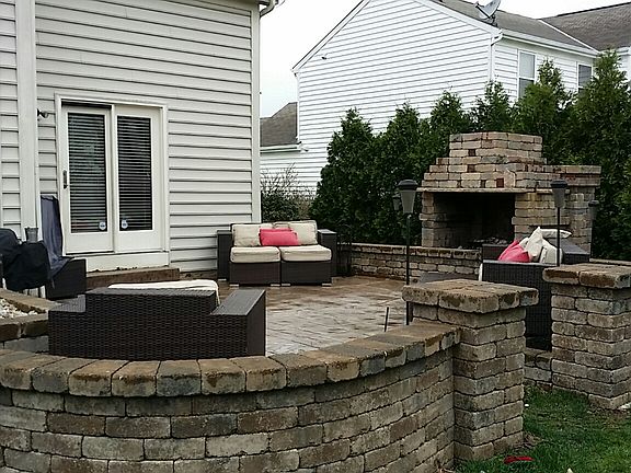 4th image of 6367 Commonwealth Dr