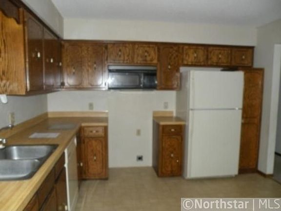 4th image of 7615 N College Park Dr