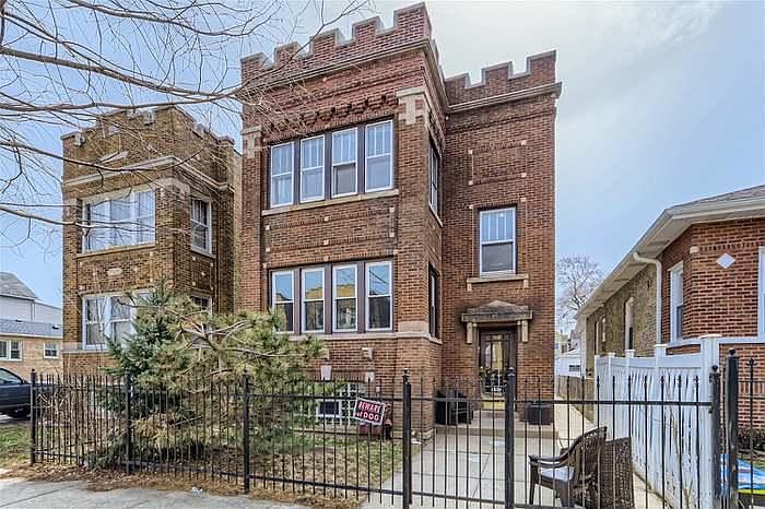 1st image of 3741 W Windsor Ave #1