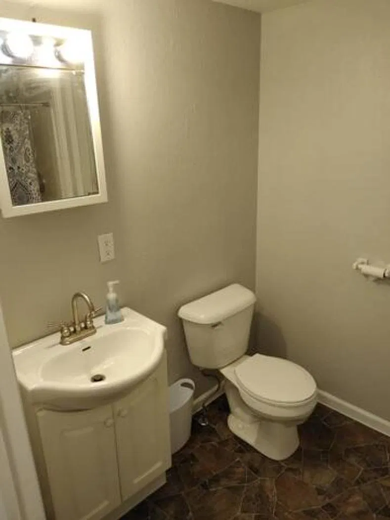 Studio, 500 sqft, $895 — Photo 4