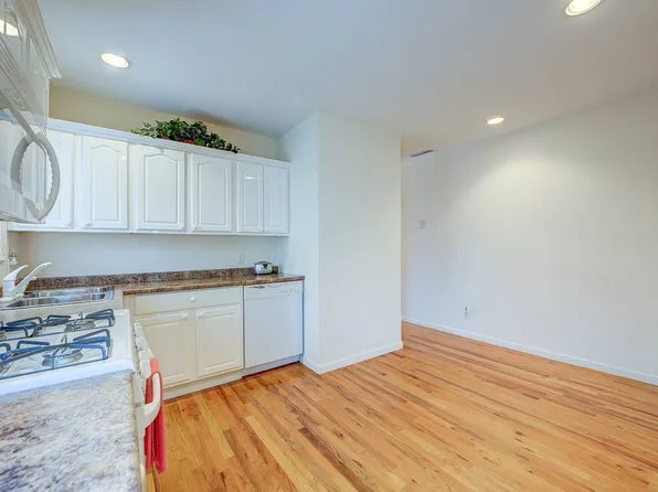 160-32 11th Avenue image 5 of 40