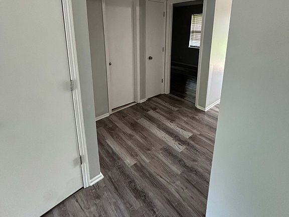 5th image of 305 S Mulberry St #305