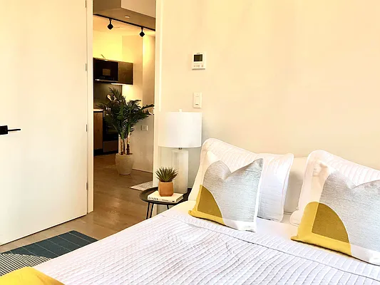 Rented by City Vista Inc | media 48