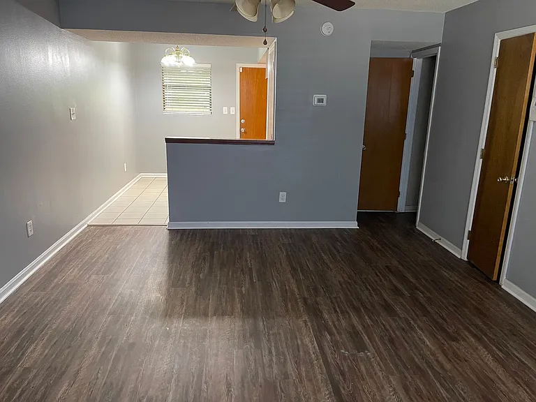1413 Pullen Rd #E — Photo 10